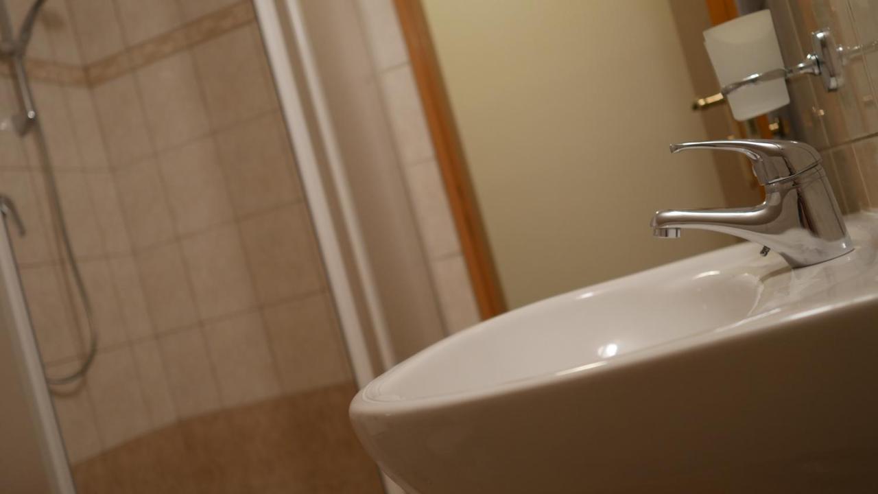 Hotel Bily Konicek Třeboň Extérieur photo