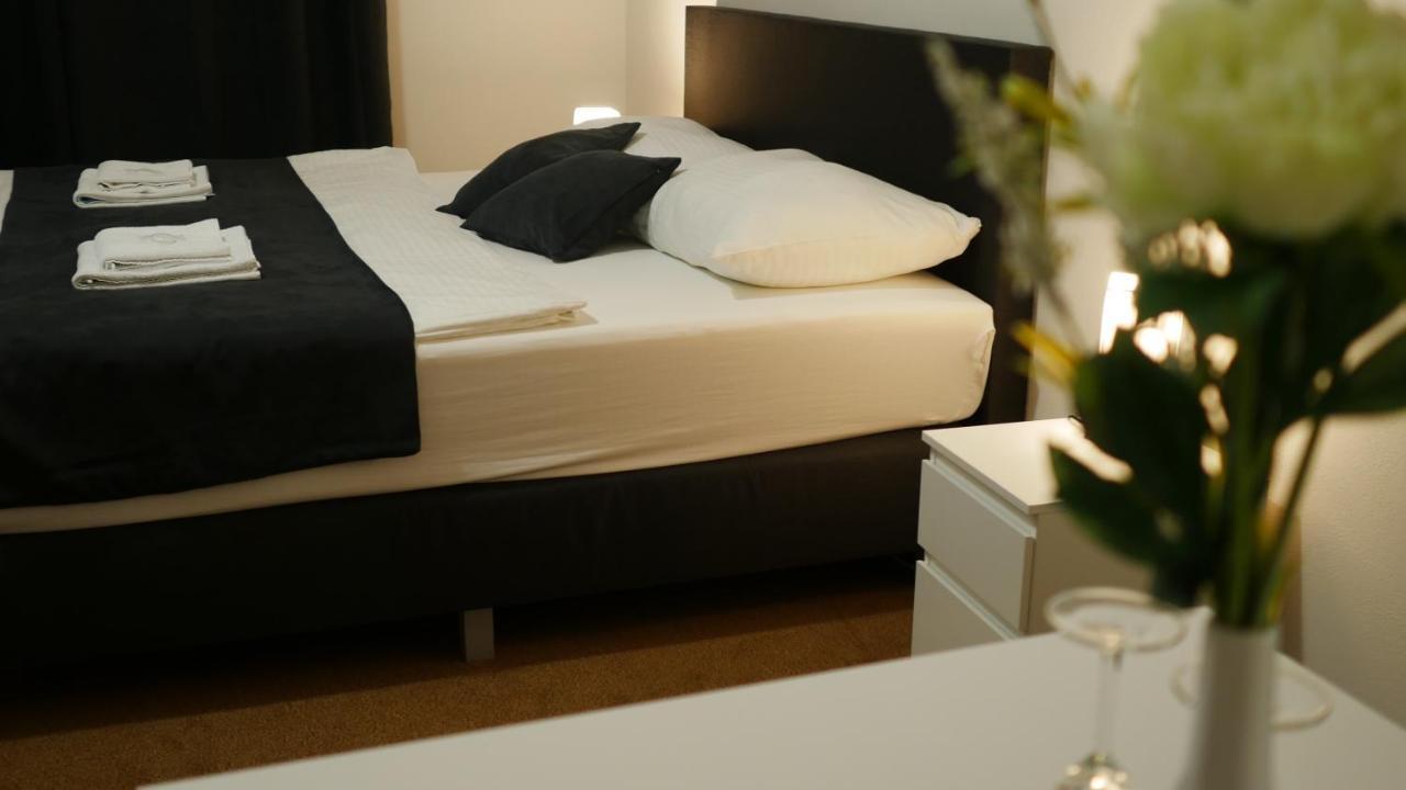 Hotel Bily Konicek Třeboň Extérieur photo
