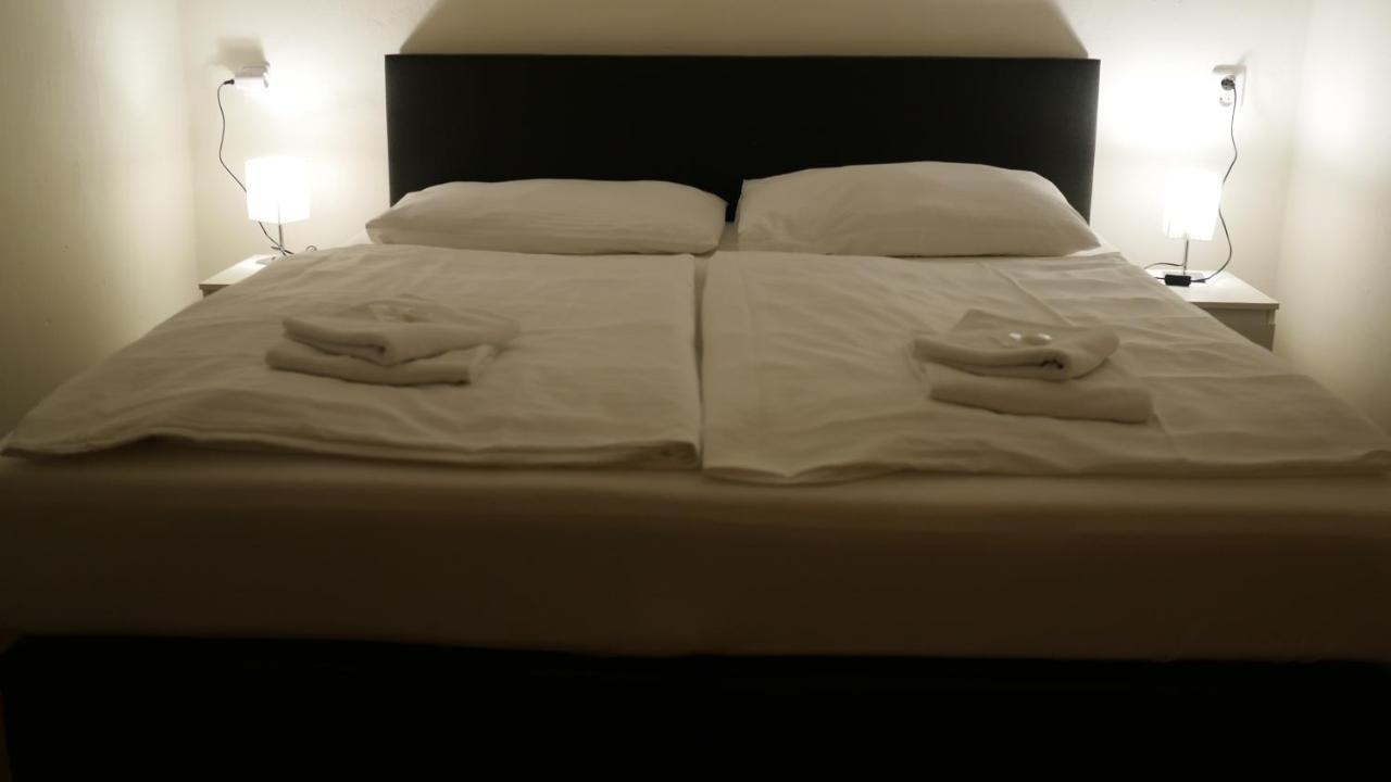 Hotel Bily Konicek Třeboň Extérieur photo