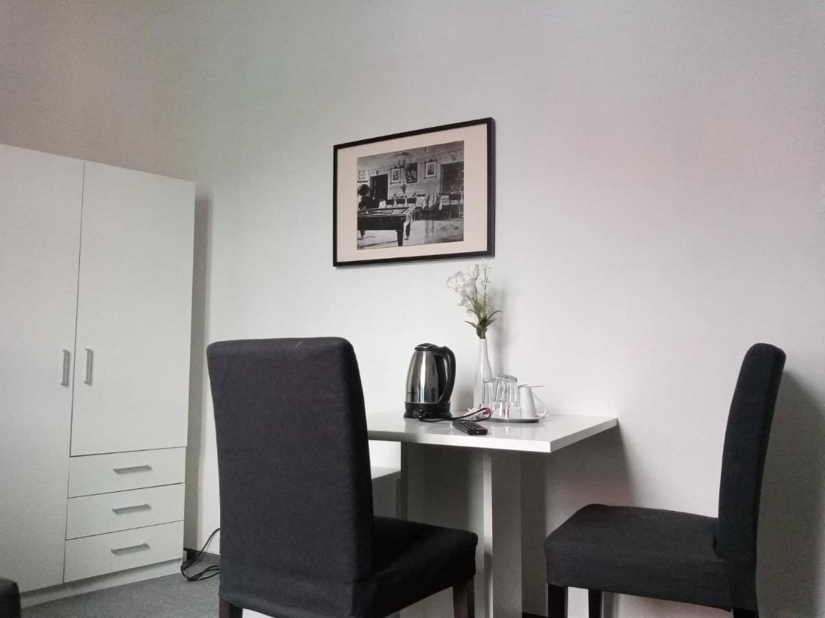 Hotel Bily Konicek Třeboň Extérieur photo